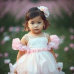 Delicate Flower Girl Dresses with Detachable Petal Skirt Layers