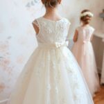Crystal-Embroidered Flower Girl Dresses Matching 2024 Bridal Trends
